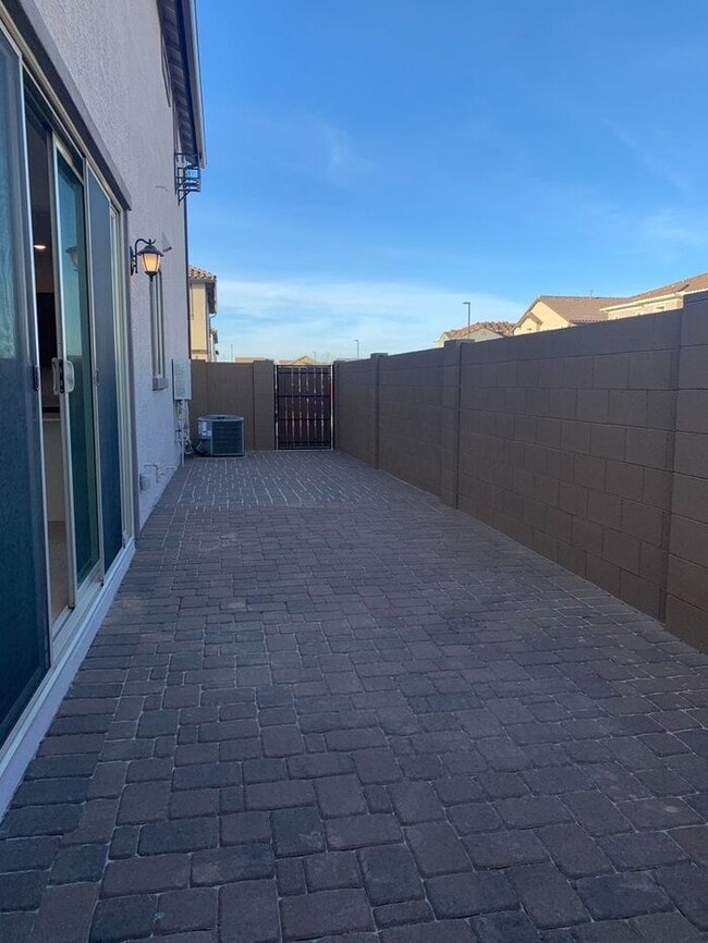 Building Photo - Newer home in most desirable home in Chandler, 3 Bed2 bath