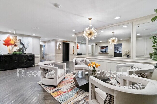 Building Photo - 130 N Pearl St