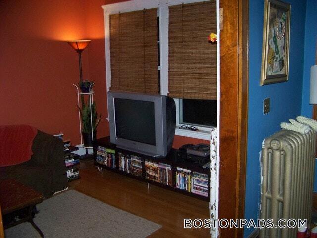 Building Photo - 21 Moraine St