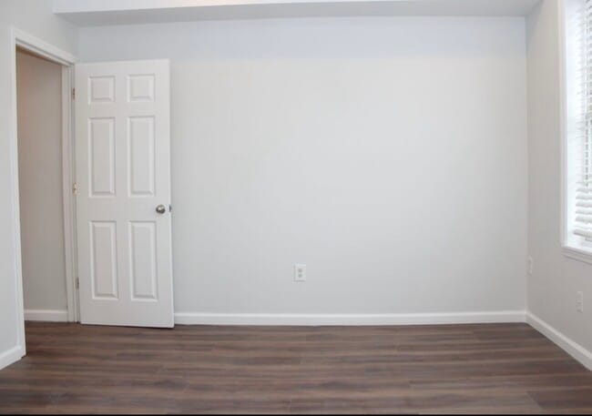 Building Photo - 1901 Griffis Ave