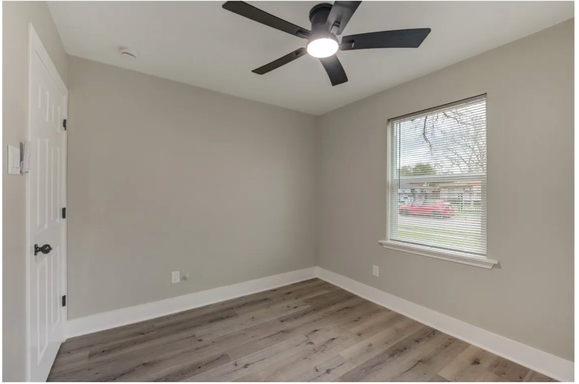 Building Photo - 6603 Narcissus St