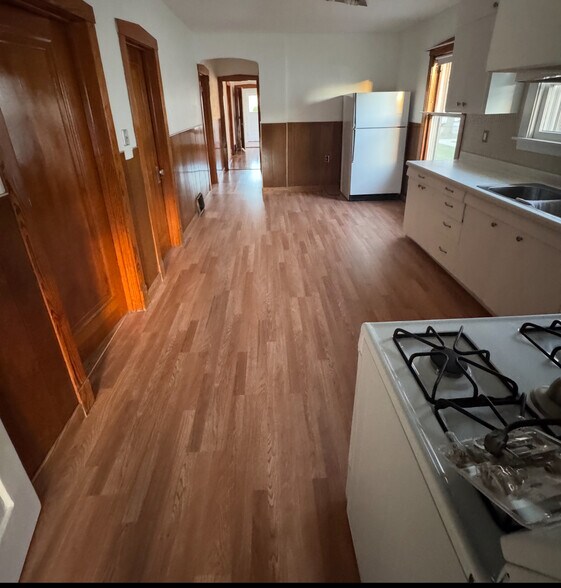 Building Photo - 4528 Park Ave