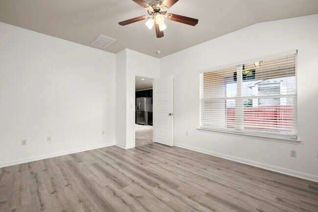 Building Photo - 101 Song Sparrow Cv