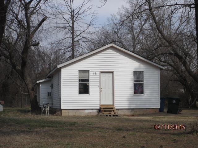 Building Photo - 9619 SE 4th St
