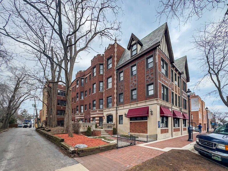 Primary Photo - 378 Hazel Ave