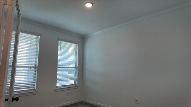 Building Photo - 15190 Wild Gully Wy