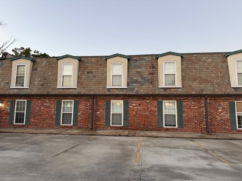 Building Photo - 11271 Florida Blvd