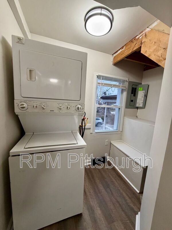 Building Photo - 2307 Monroeville Rd