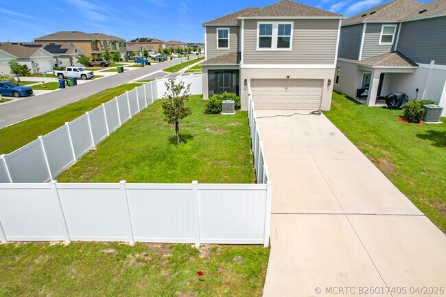 Building Photo - 1504 Hummingbird Rd