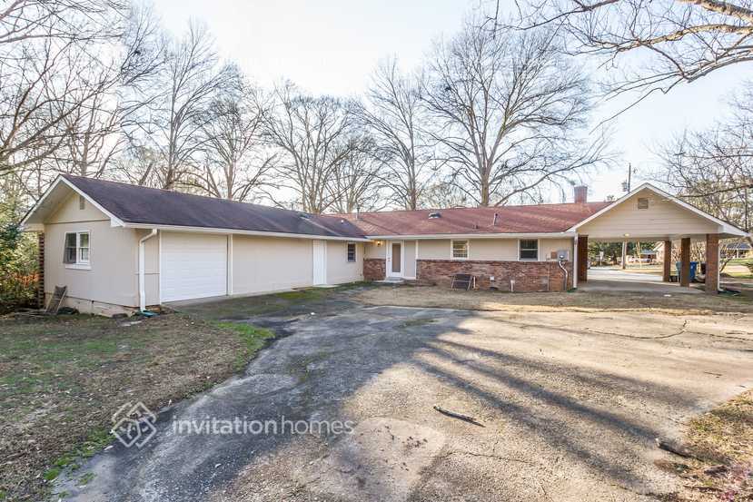 Building Photo - 171 Upshaw Dr