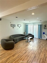 Building Photo - 5460 White Oak Ave
