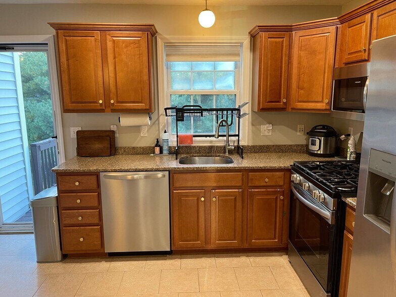 Building Photo - 21 Merrimac Way