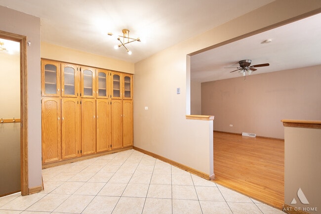 Building Photo - 9416 80th Ct