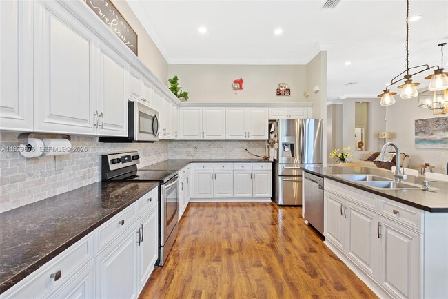 Building Photo - 1533 Cardinal Way