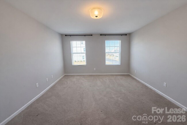 Building Photo - 11154 Woodland Crk Wy