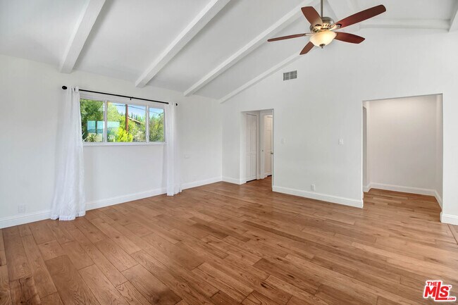 Building Photo - 2401 Olive Ave