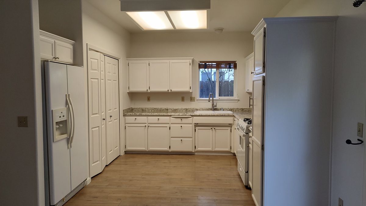 Building Photo - 7252 Parriza Ct