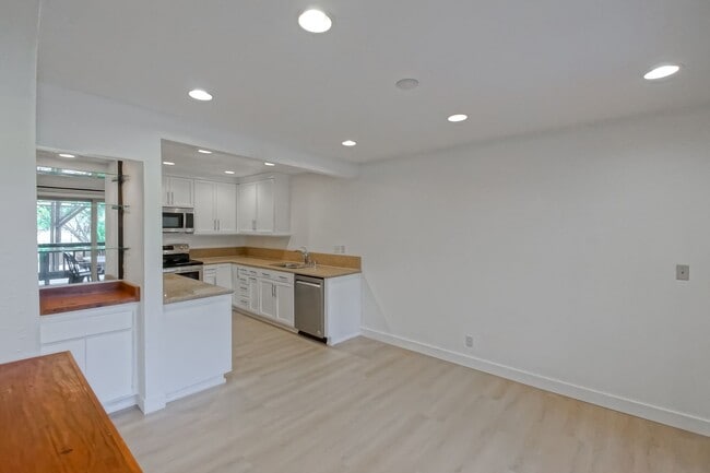 Building Photo - SPACIOUS, 2-STORY, 3BR2.5BA LAKESIDE CONDO...