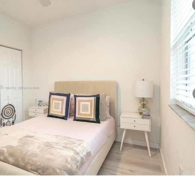 Building Photo - 8760 NW 97th Ave