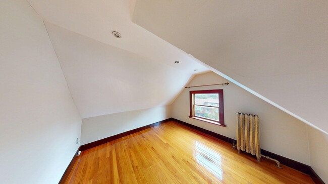 Building Photo - 161 Park Hill Ave