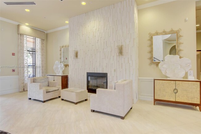 Building Photo - 8840 S Miralago Way