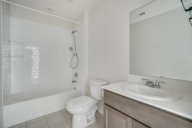 Building Photo - 106 Gallant Fox Ln