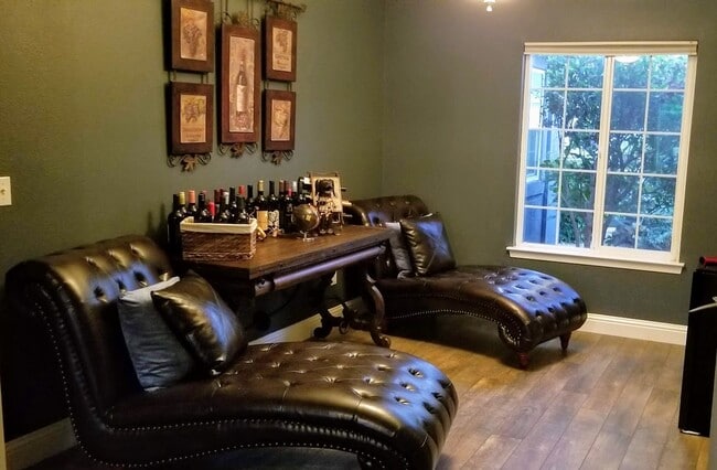 Building Photo - 3019 Rush Creek Ct