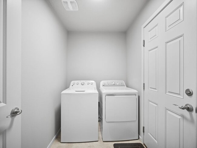 Building Photo - 3 bedroom/2 bathroom home in Spokane Valley (Furnished)