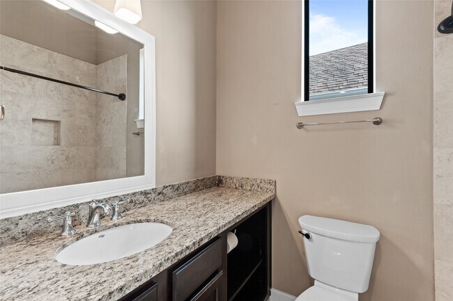 Building Photo - 1411 Elgin St