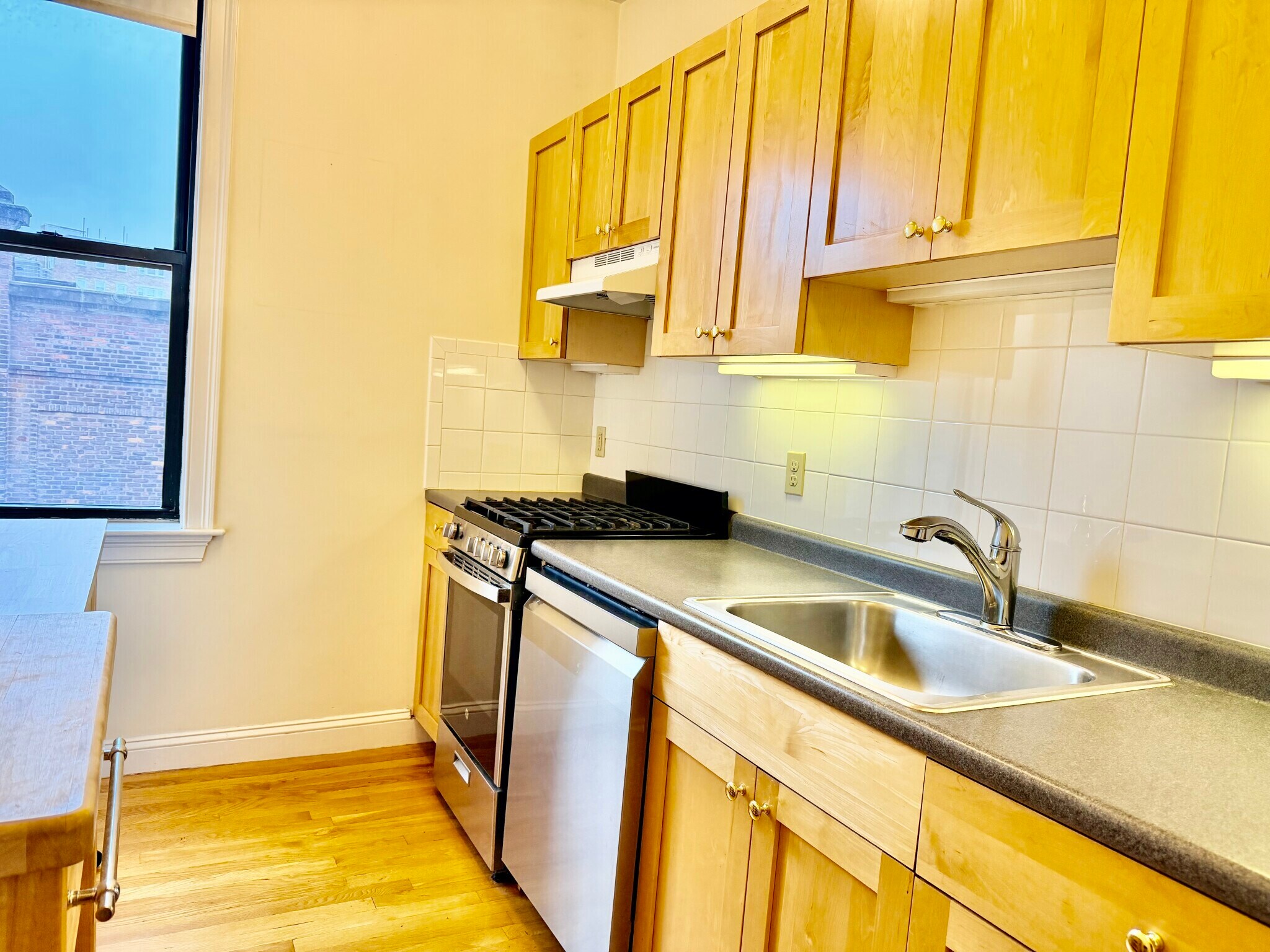 Building Photo - 1340 Commonwealth Ave