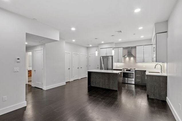 Building Photo - Modern 2BR / 2BA Condo with Private Deck & Garage Parking at The Post