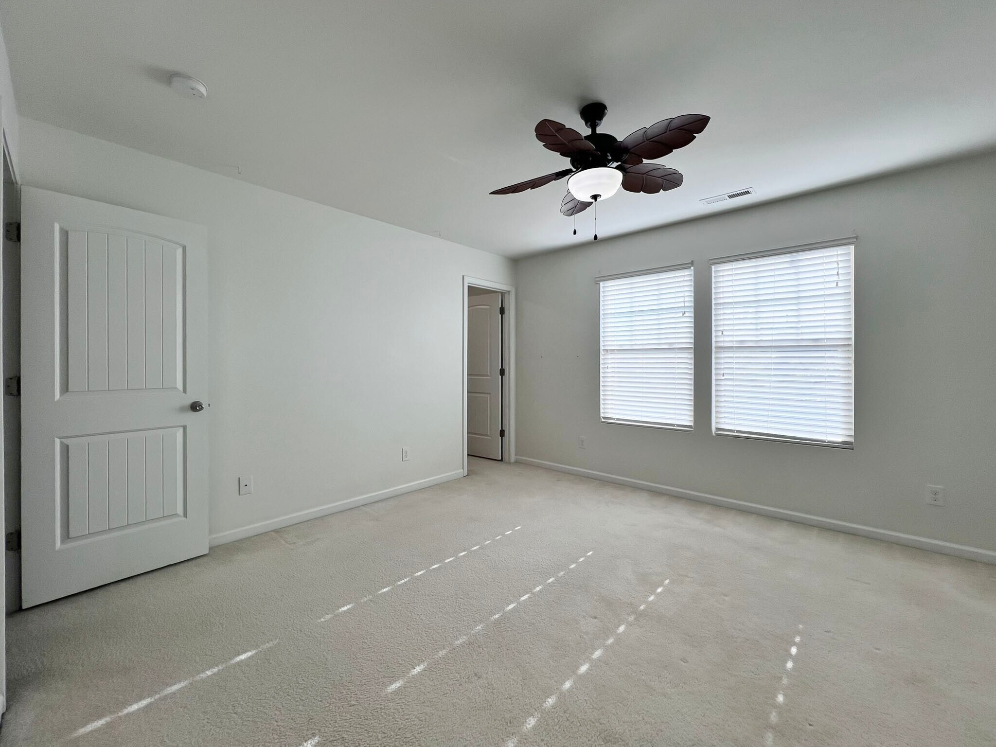 Building Photo - 9938 Sweet Basil Dr