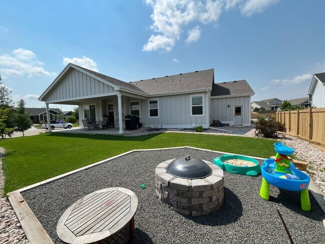 Building Photo - Fantastic Home in Wellington