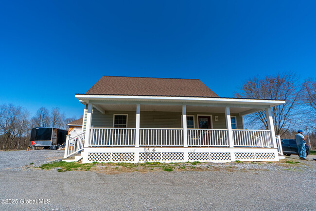 Building Photo - 298 Wilton Gansevoort Rd