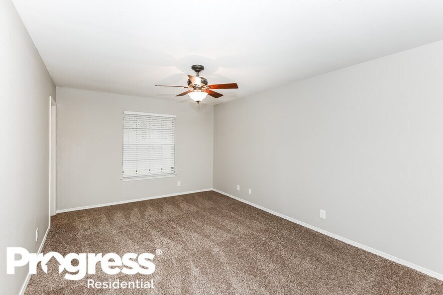 Building Photo - 1404 Copper Ridge St