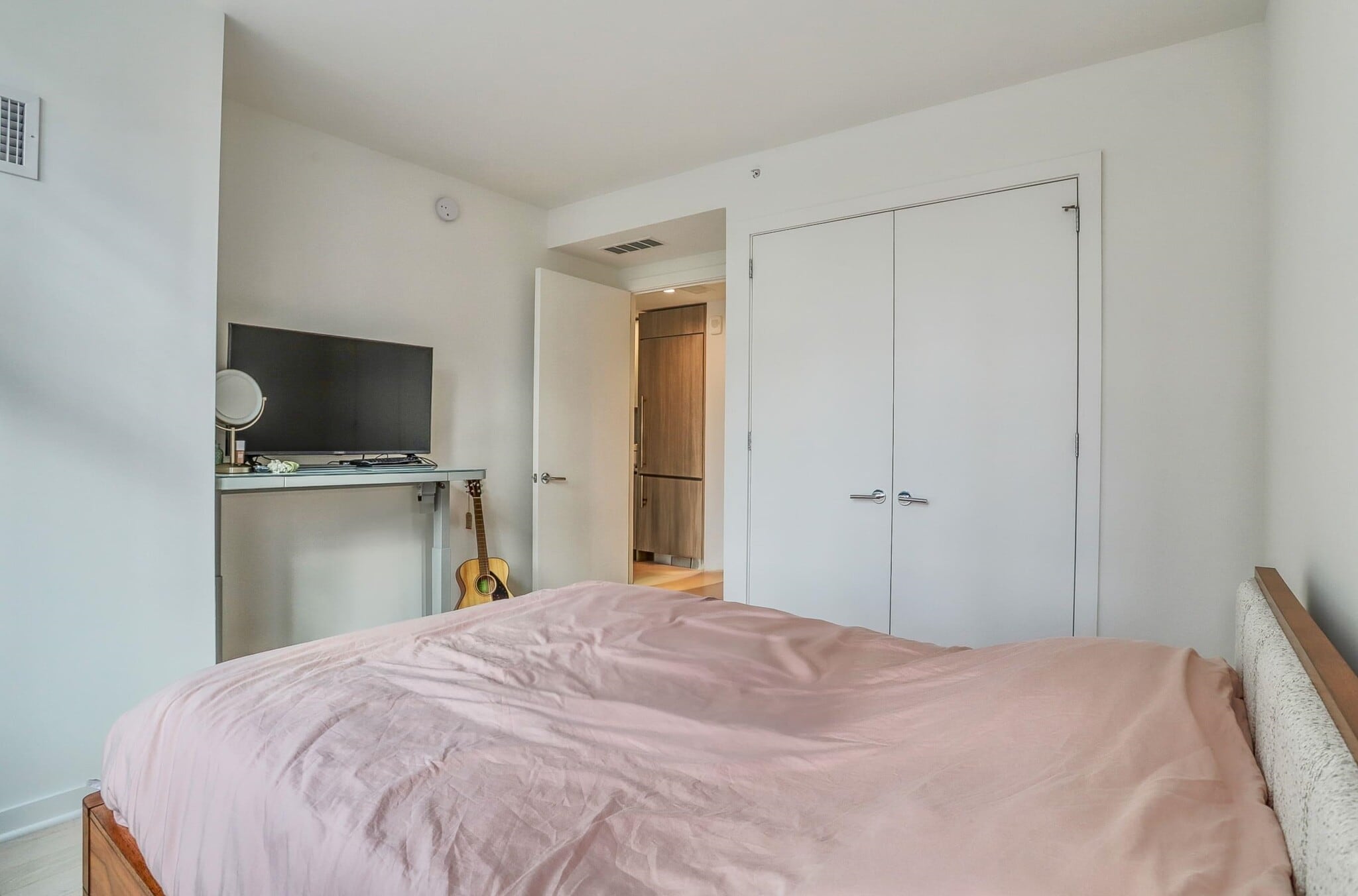 Building Photo - 151 Bay St