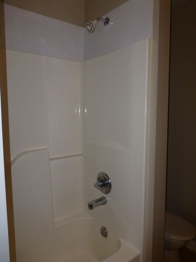 Building Photo - Stewarts Landing Neighborhood, Easy access to I-24