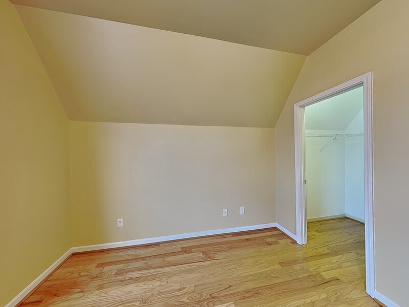 Building Photo - 1036 Portobello Rd