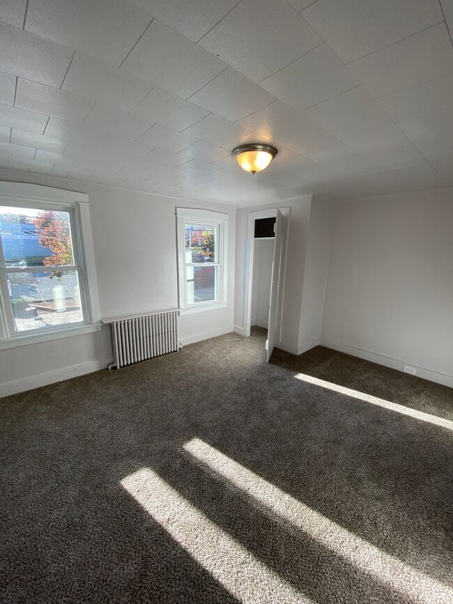Building Photo - Charming 3 BR /2 BA Home in Lancaster City