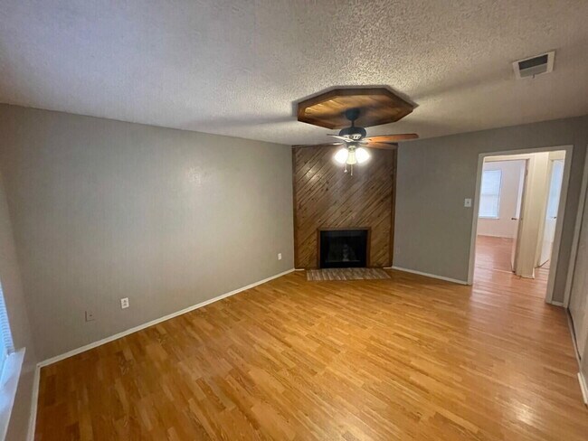 Building Photo - 7401 Avenue X