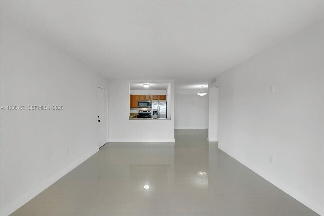 Building Photo - 6130 W 19th Ave