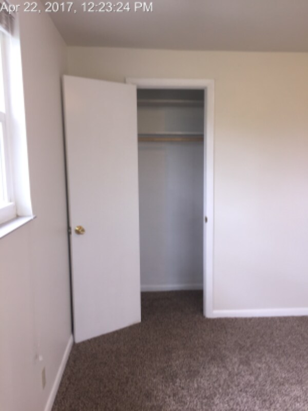 Building Photo - 4947 Charlemar Dr
