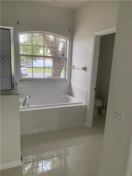 Building Photo - 808 Massy Ct