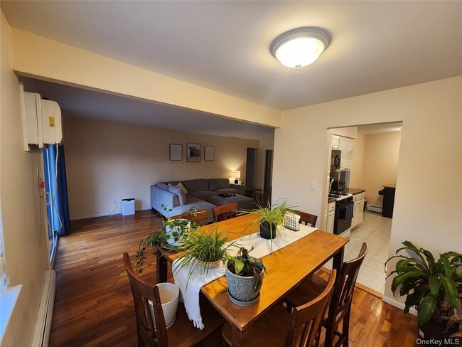 Building Photo - 6 Charles Ln