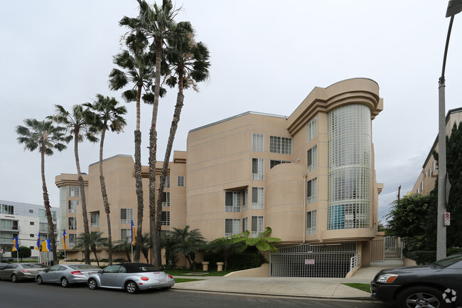 Building Photo - Westwood Kelton Towers