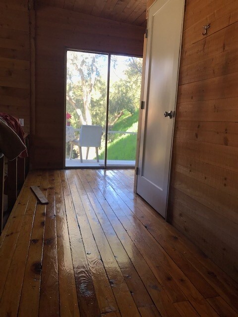 Building Photo - 2252 Laurel Canyon Blvd