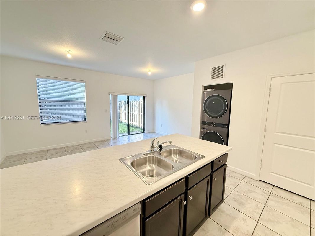 Building Photo - 11313 SW 250th Terrace