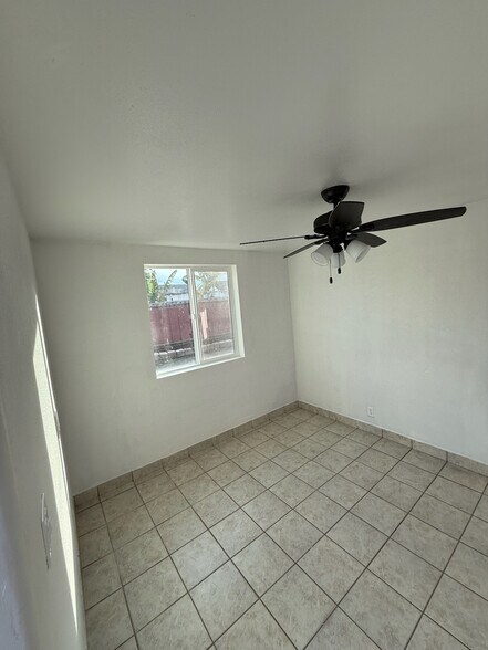 Building Photo - 370 Bridgevale Rd