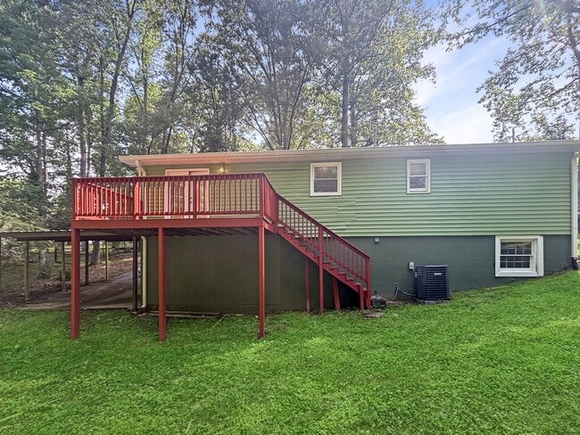 Building Photo - 4620 Sequoia Cir