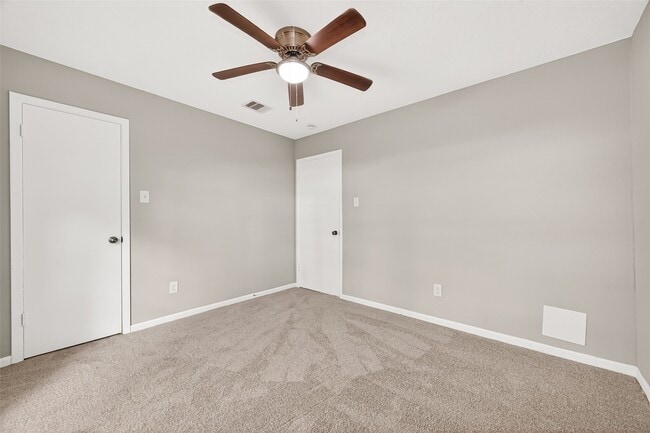 Building Photo - 7646 Winkle Wood Ln